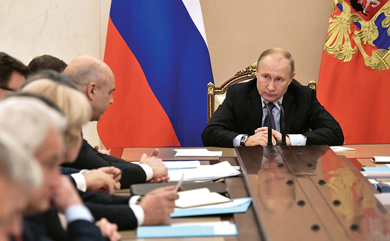 Владимир Путин: «Закупаемая отечественная техника должна быть полностью конкурентоспособной»